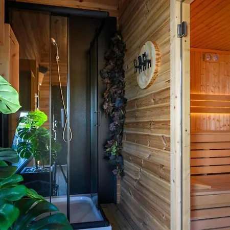 Daire Gorgeous In With Sauna Ostrowo (Puck)